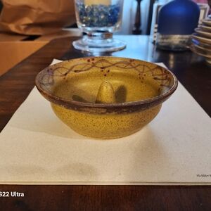 Art Pottery Juicer with Hand-painted rim.
